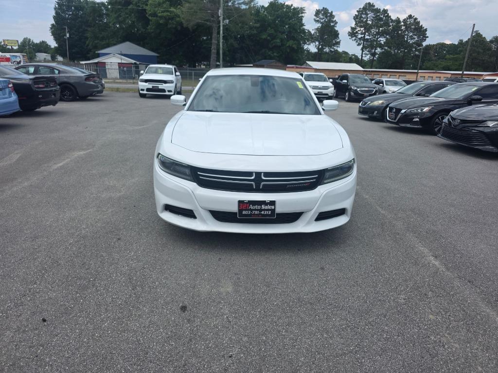 2015 Dodge Charger SE's photo