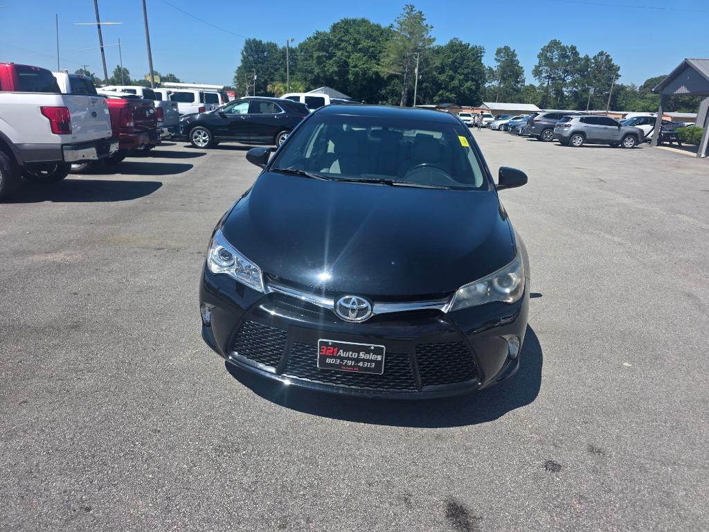2017 Toyota Camry 2.5 Auto SE's photo