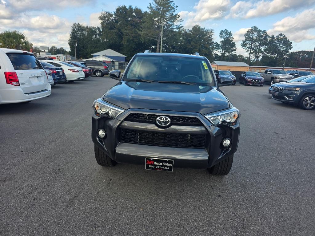 2016 Toyota 4Runner SR5's photo